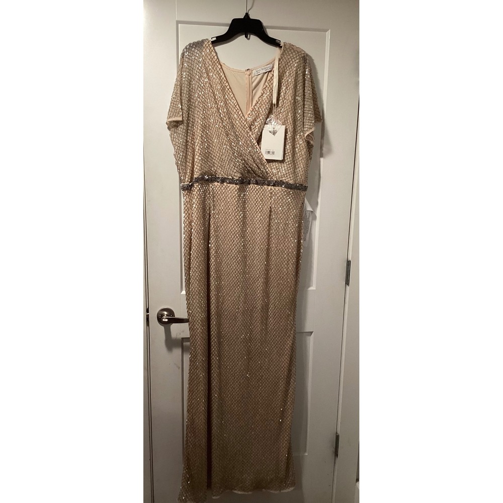 Mac Duggal 93678 Nude Beaded Sequin Gown V-Neck Formal Dress Womens‎ 20 NWT